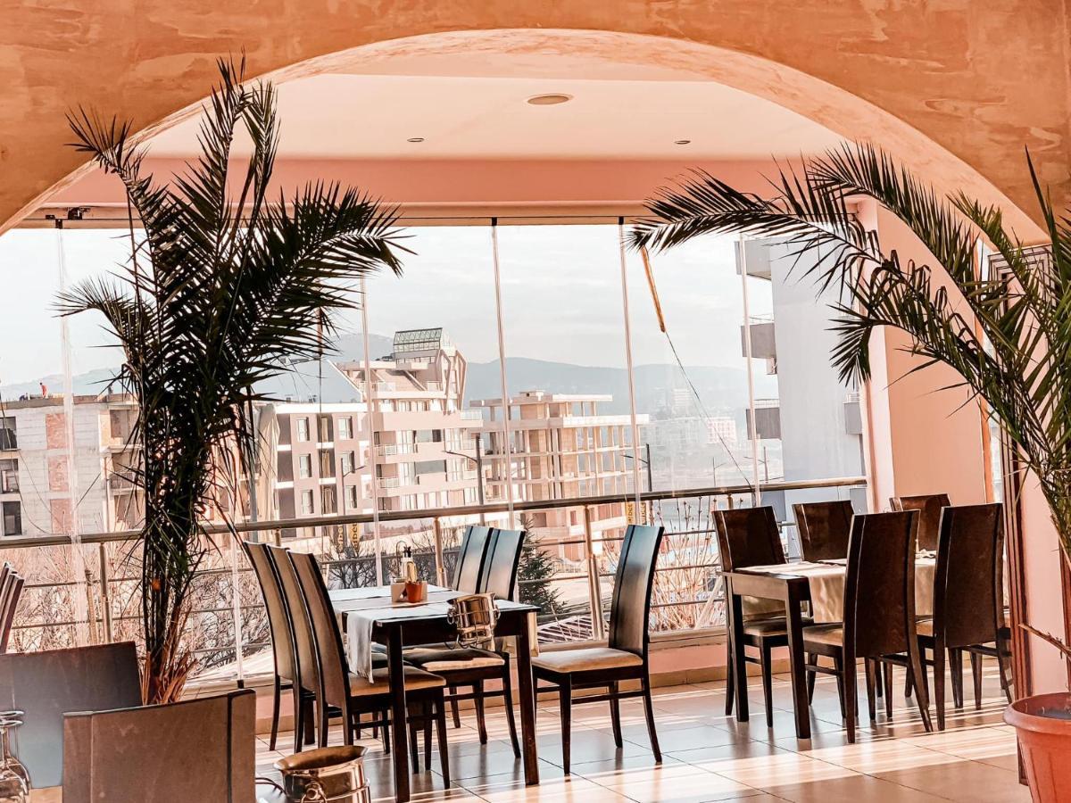 Meatsa Hotel Kŭrdzhali エクステリア 写真