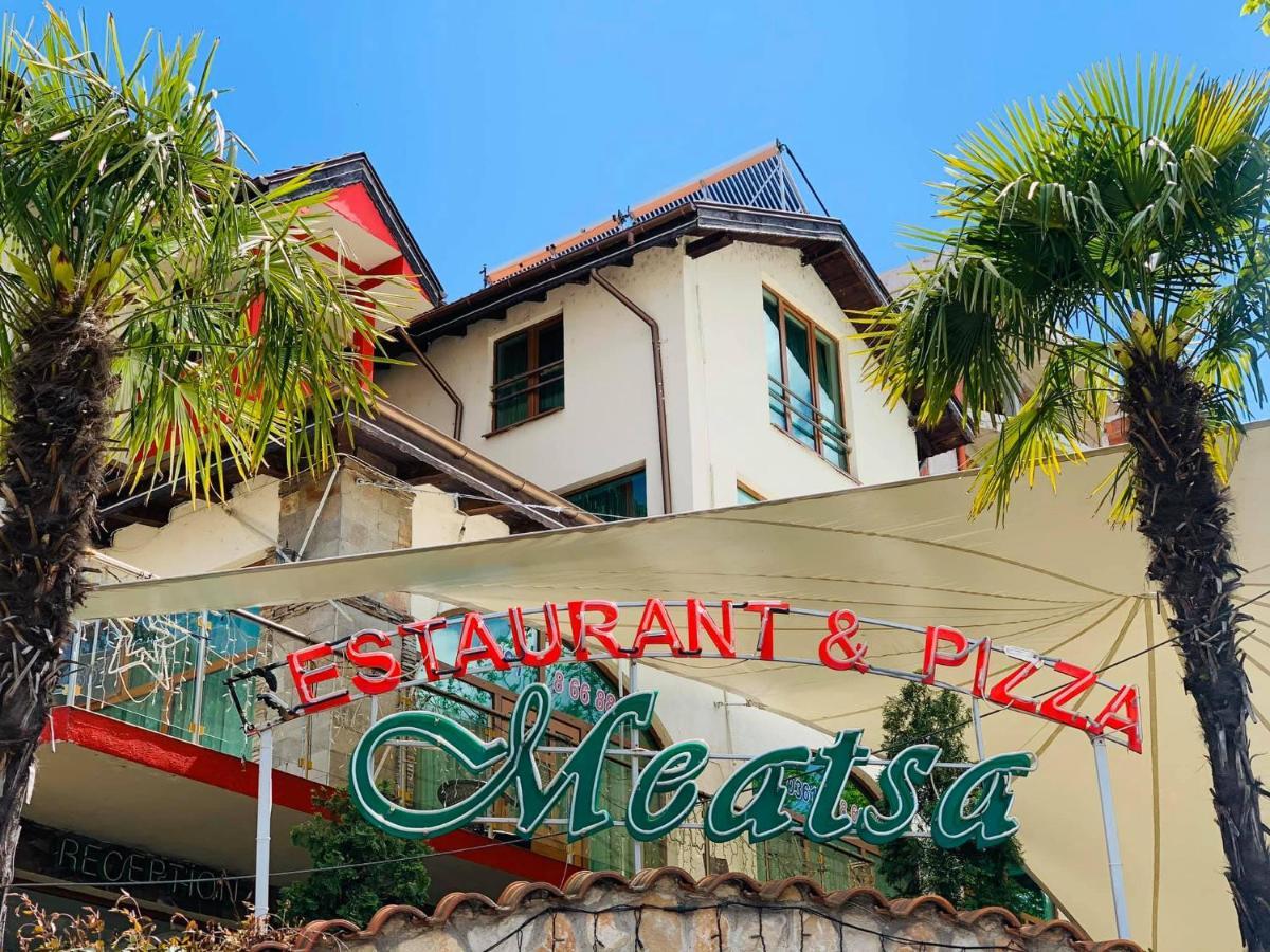 Meatsa Hotel Kŭrdzhali エクステリア 写真
